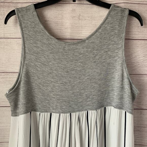 Potter's Pot Gray and White Striped Tank Top Hi Low Hem Size Large - Picture 5 of 10